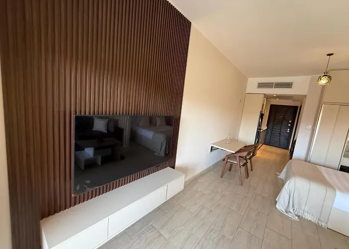 Luxury Self-catering & Studios, Al Dau Heights *